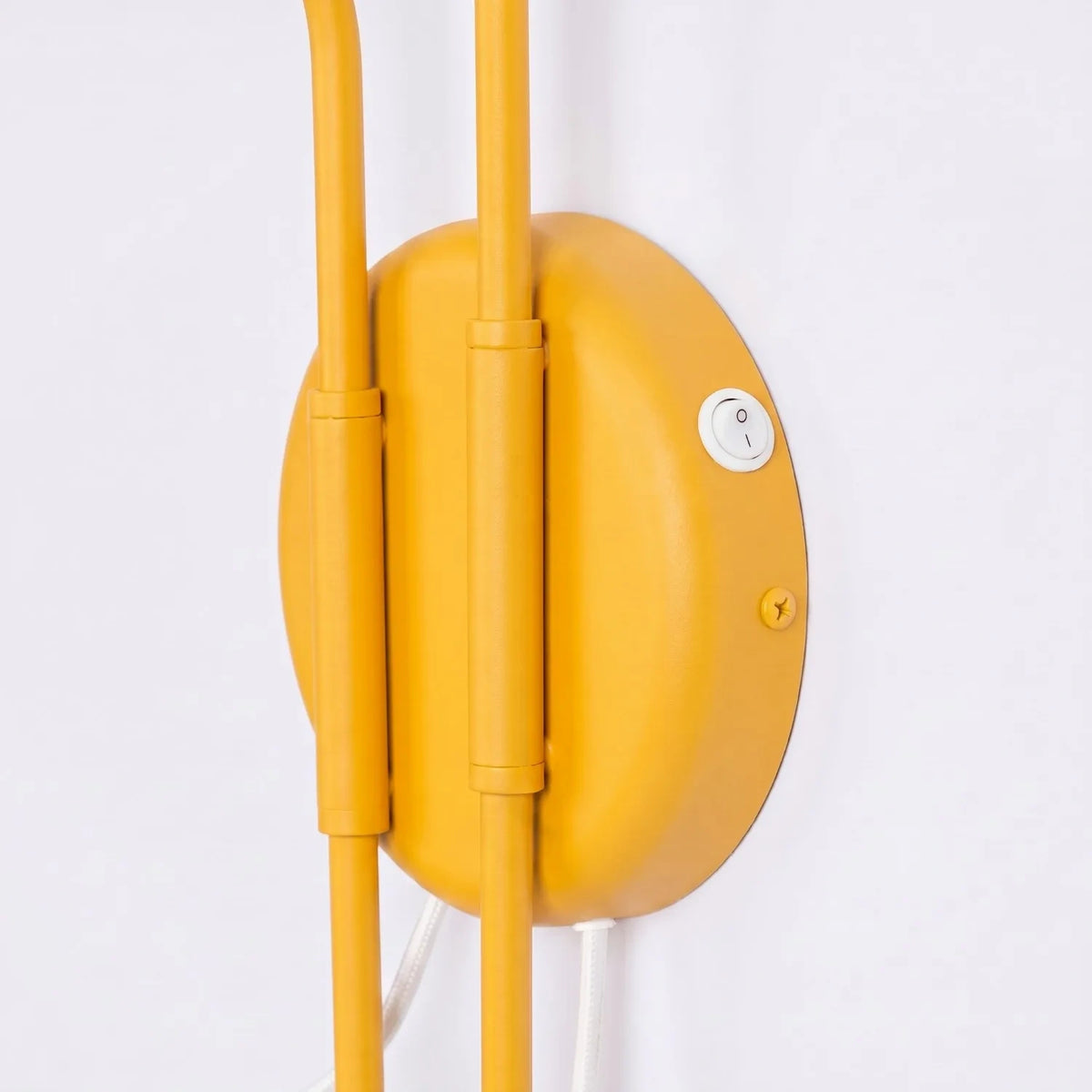 
Design Wandlampe „Nox“ 2-flammig mit Schalter - Gelb