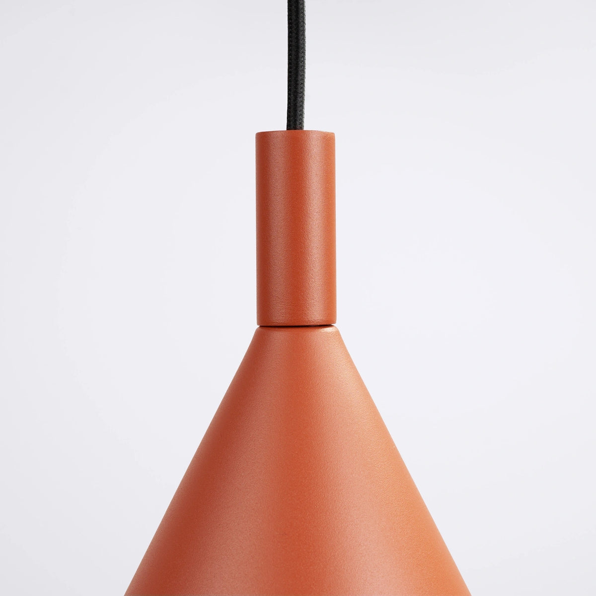 
Lampada a sospensione di design „Nox“ - Rosso ocra / Ø 25 cm