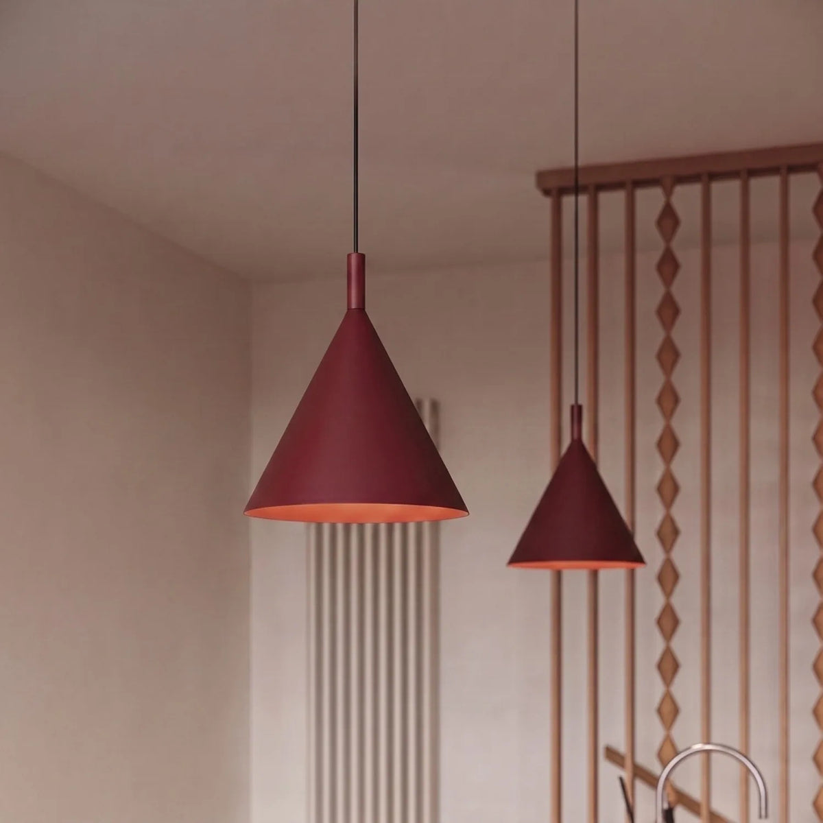 
Lampada a sospensione di design „Nox“ - Rosso bordeaux / Ø 25 cm
