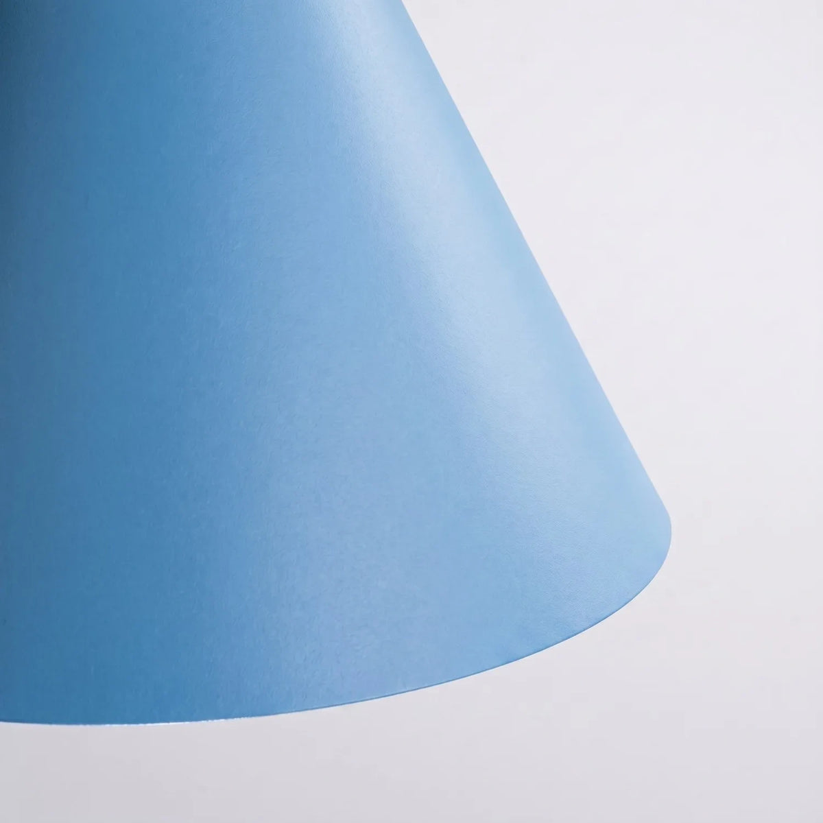 
Lampada a sospensione di design „Nox“ - Azzurro chiaro / Ø 25 cm