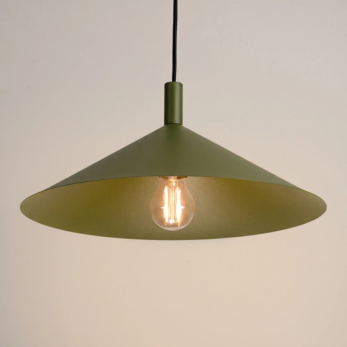 
Lampada a sospensione di design „Nox“ - Verde oliva / Ø 40 cm