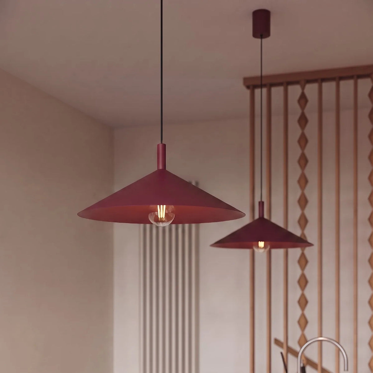 
Lampada a sospensione di design „Nox“ - Rosso bordeaux / Ø 40 cm