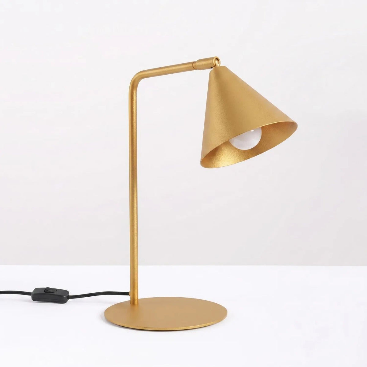 
Design Tischlampe „Nox“ - Gold