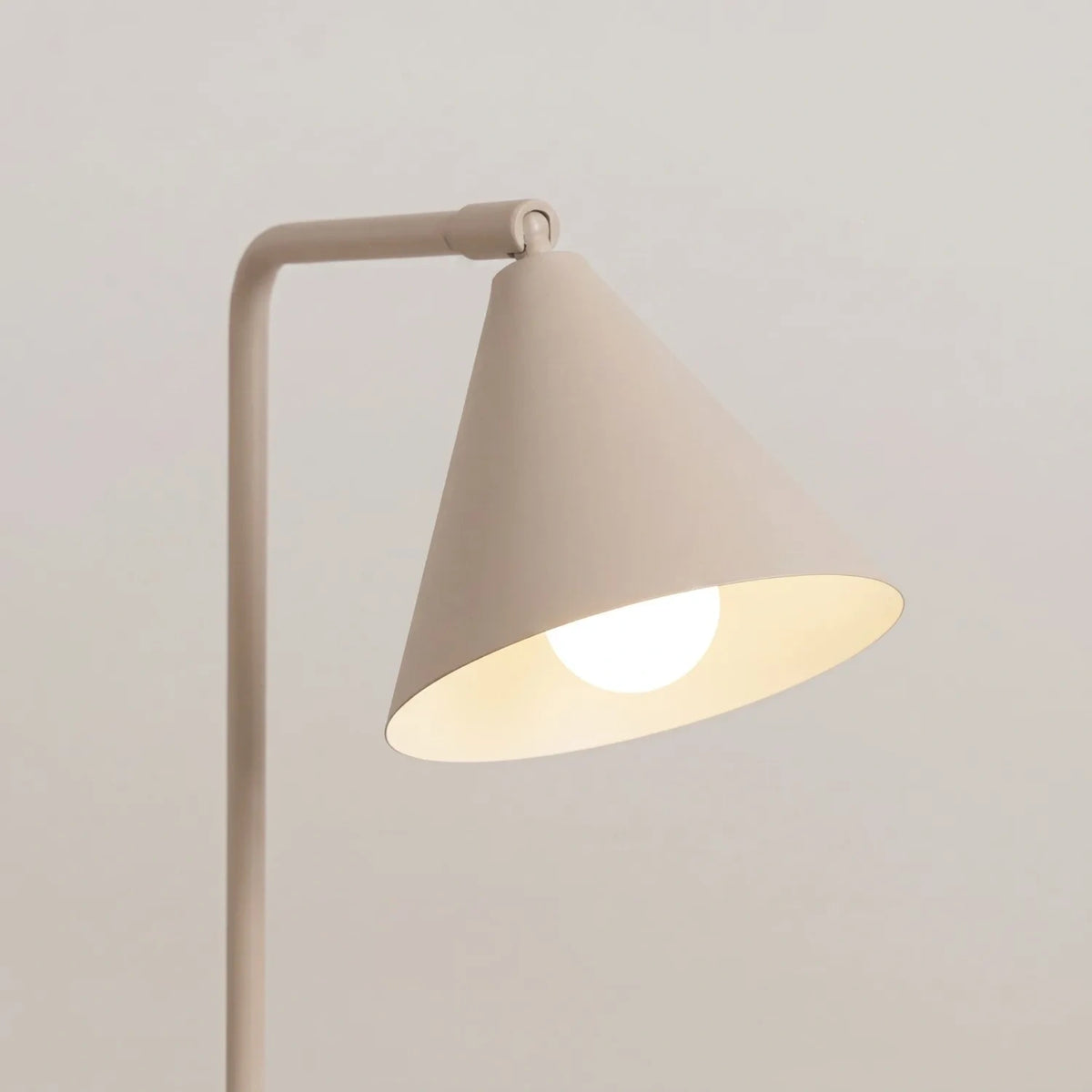 
Design Tischlampe „Nox“ - Taupe