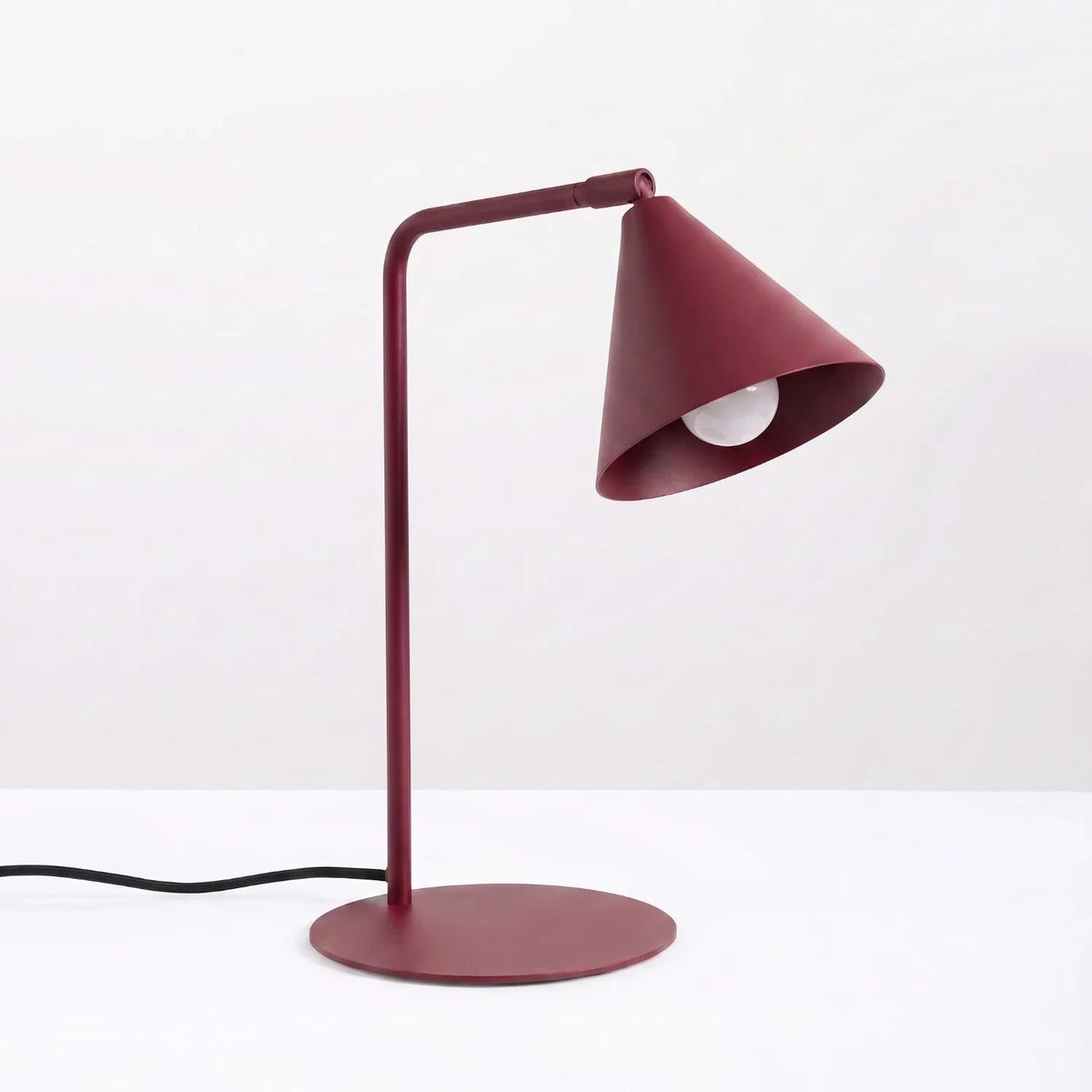 
Design Tischlampe „Nox“ - Burgundrot