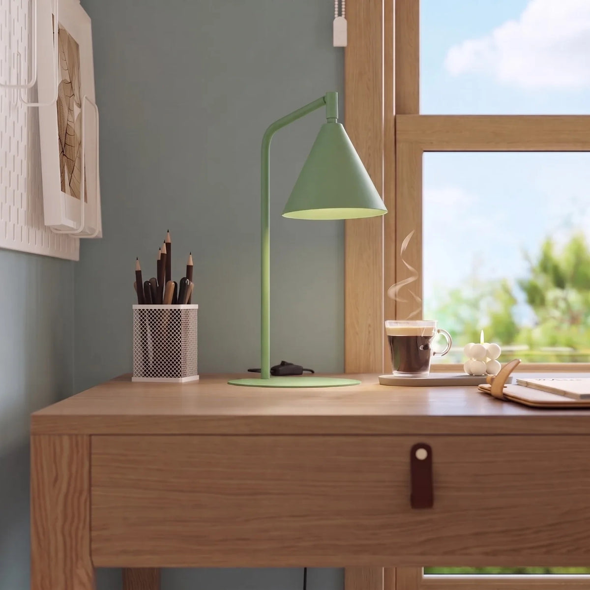 
Design Tischlampe „Nox“ - Salbeigrün