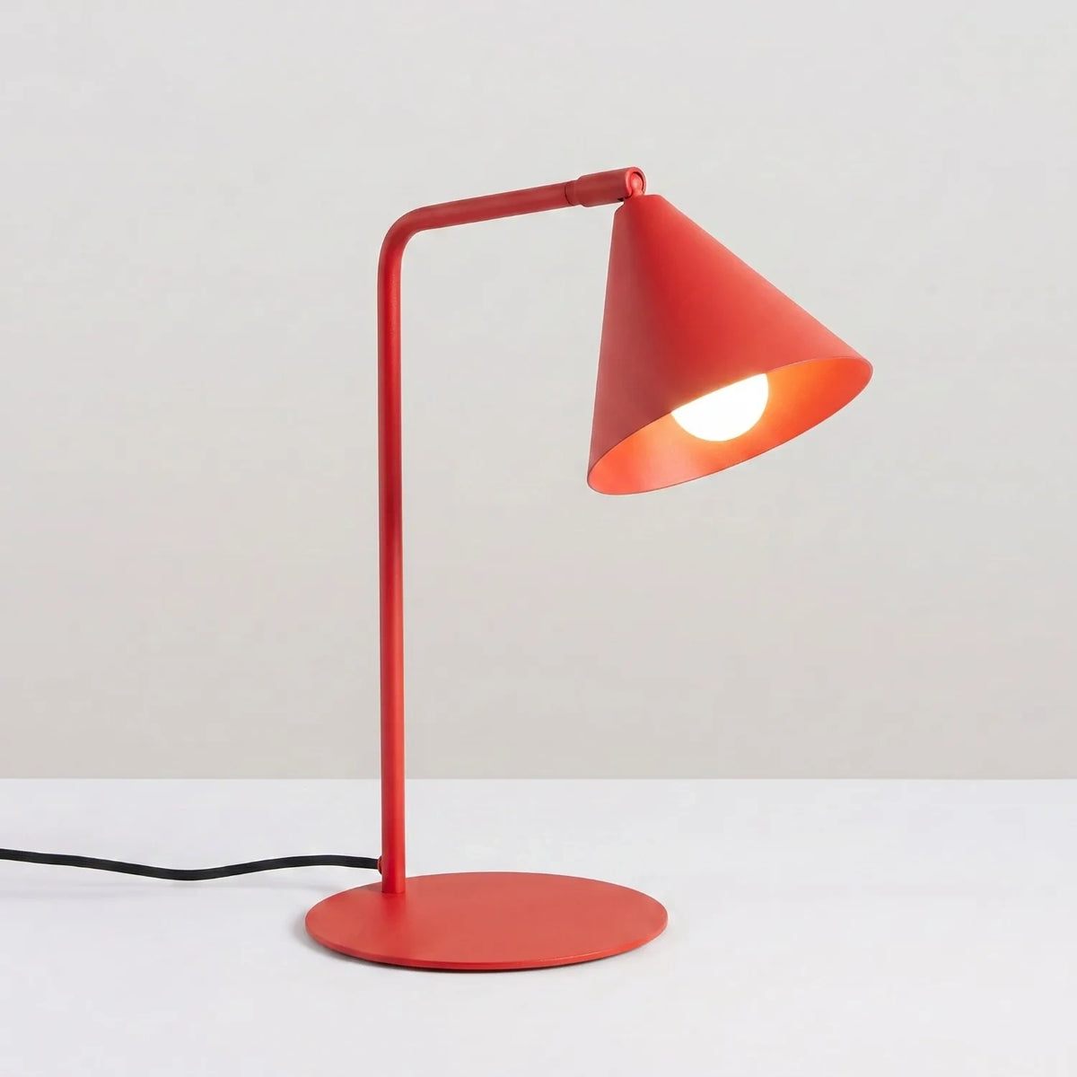 
Design Tischlampe „Nox“ - Rot