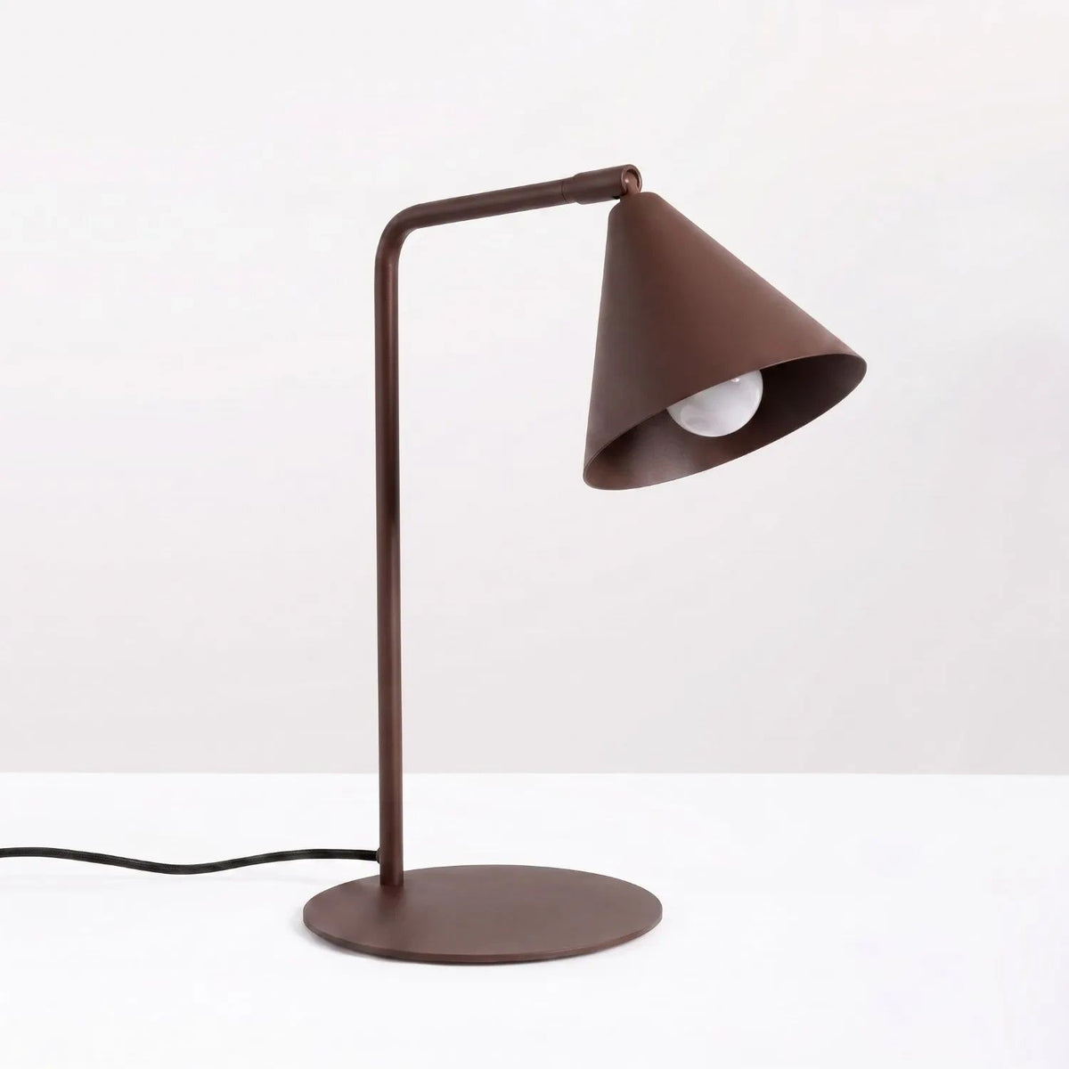 
Design Tischlampe „Nox“ - Braun