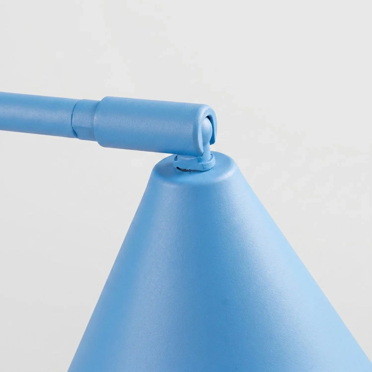 
Design Tischlampe „Nox“ - Hellblau