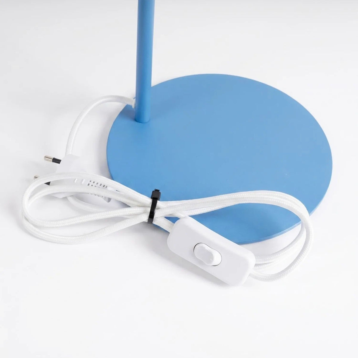 
Design Tischlampe „Nox“ - Hellblau