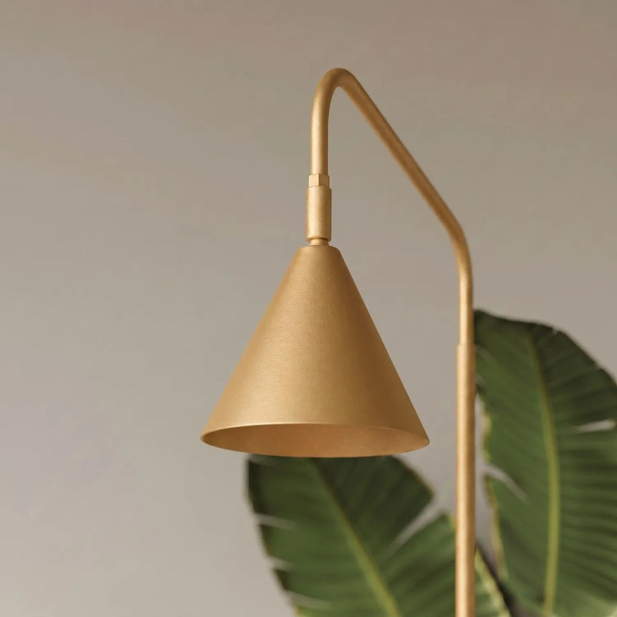 
Design Stehlampe „Nox“ - Gold
