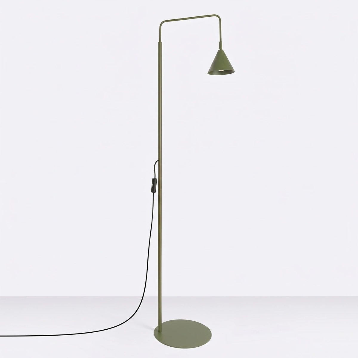 
Design Stehlampe „Nox“ - Olivgrün