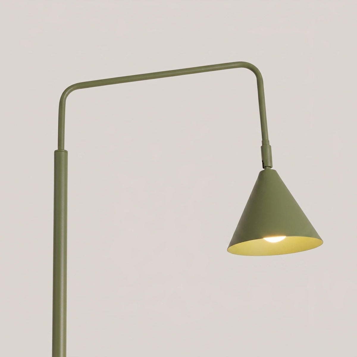 
Design Stehlampe „Nox“ - Olivgrün