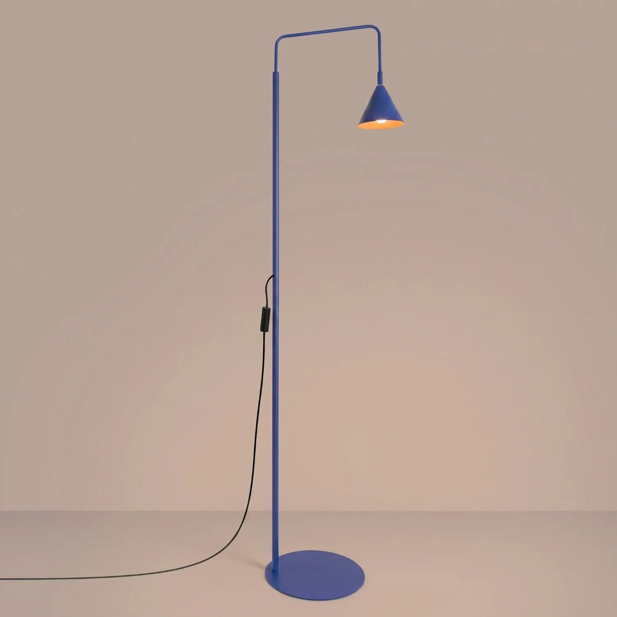 
Design Stehlampe „Nox“ - Ultramarin