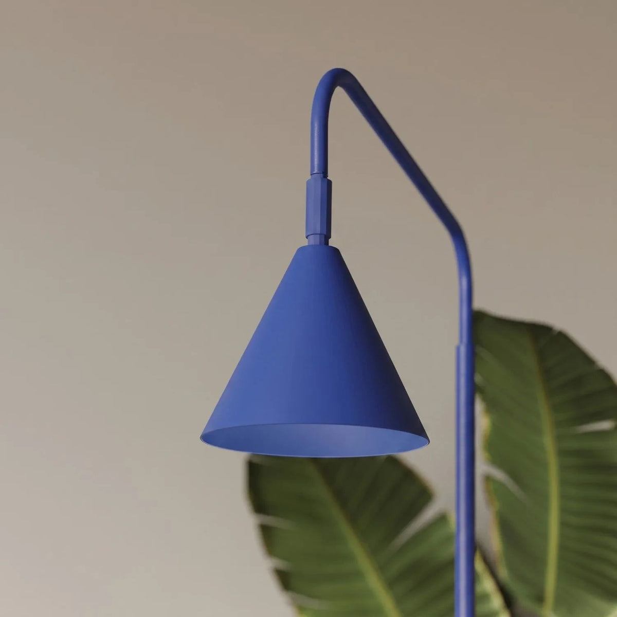
Design Stehlampe „Nox“ - Ultramarin