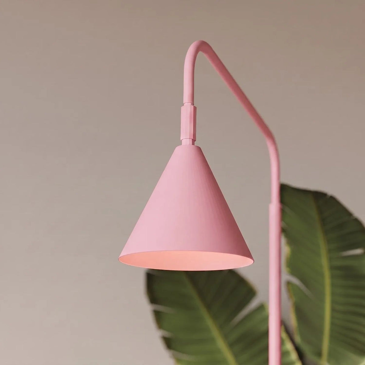 
Design Stehlampe „Nox“ - Rosa