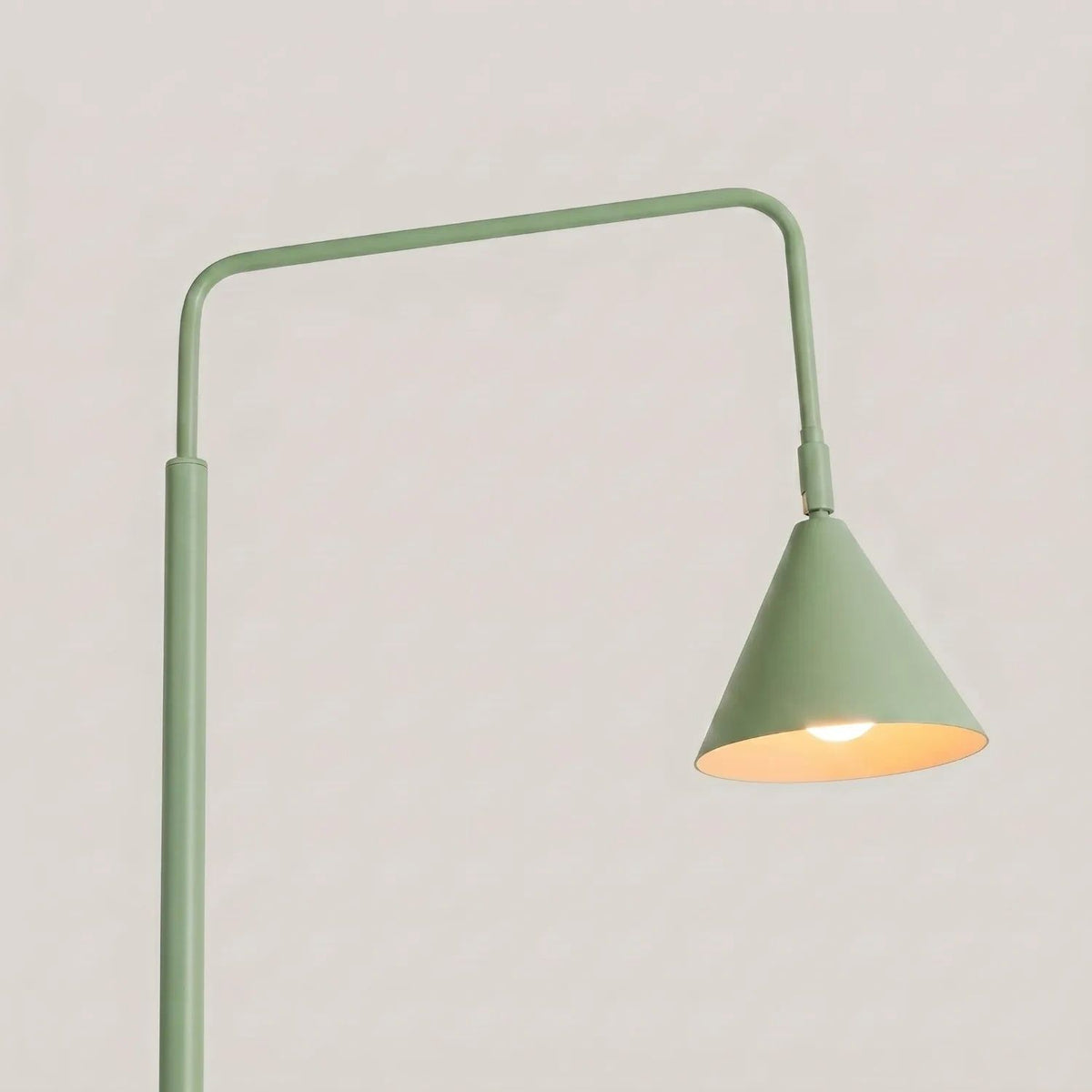
Design Stehlampe „Nox“ - Salbeigrün