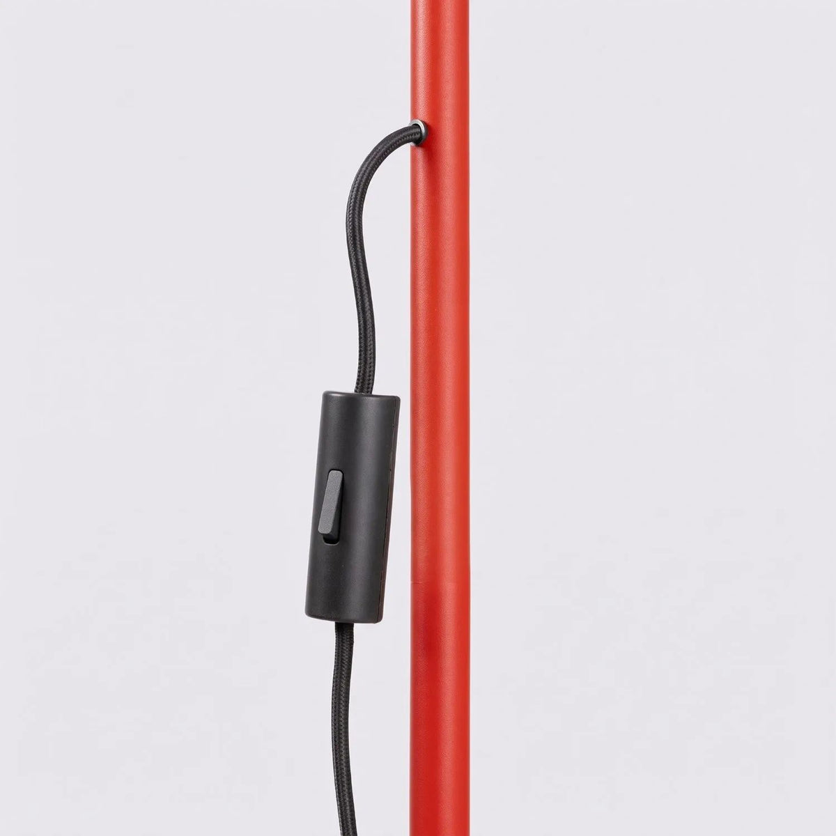 
Design Stehlampe „Nox“ - Rot