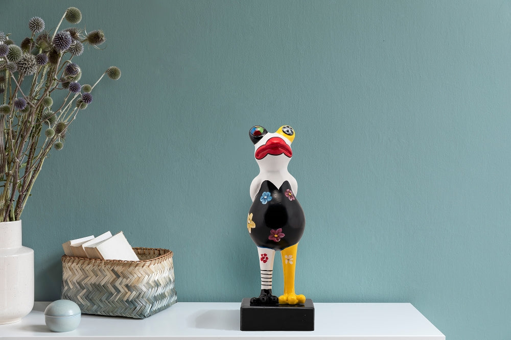
Scultura di design realizzata a mano «Ragazza rana con fiori» 34 x 12 cm