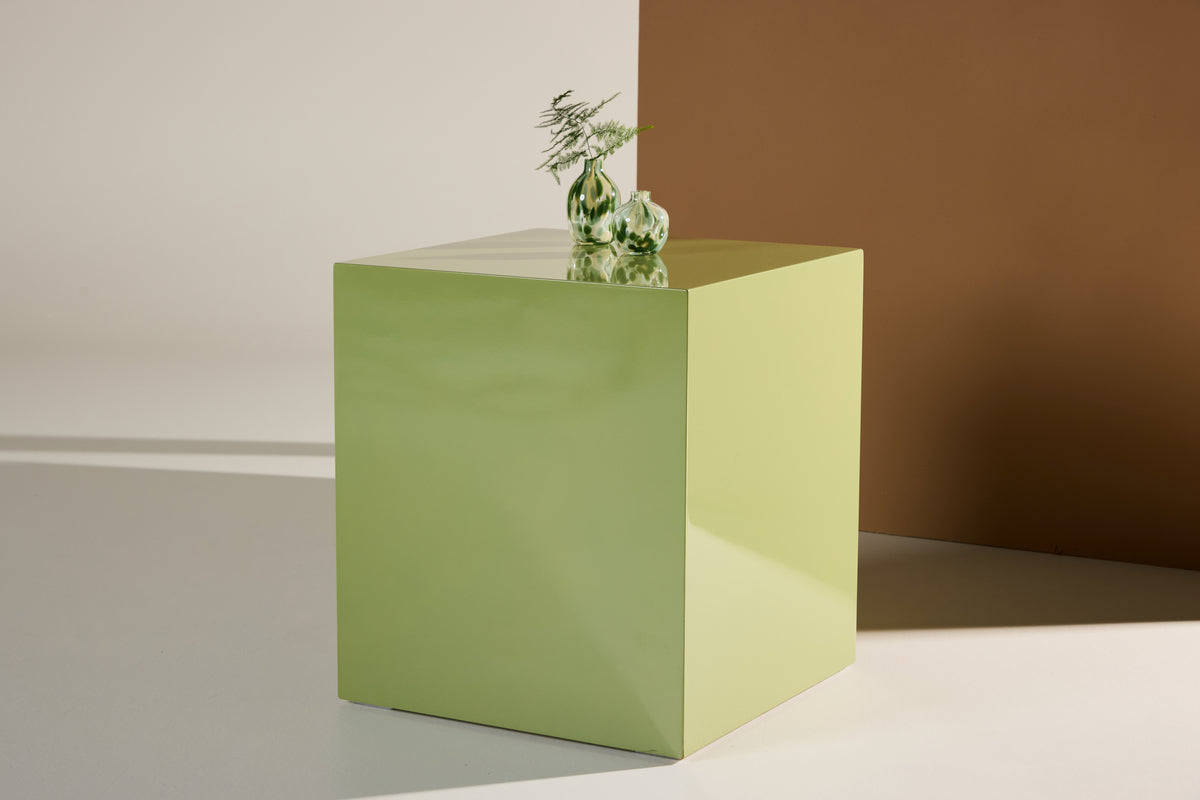 
Designer Side Table "York high" - 40 x 40 cm - Green