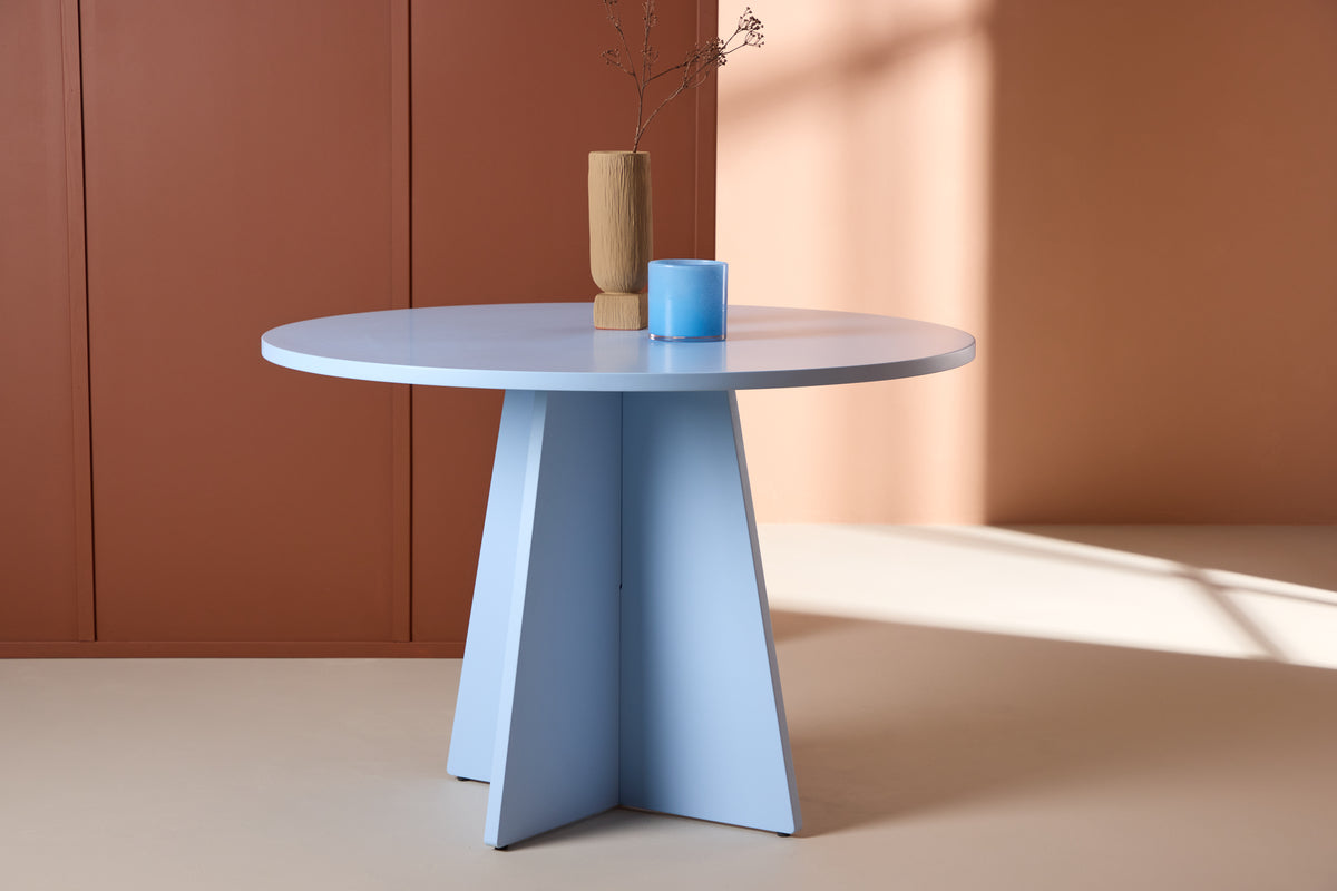 
Tavolo da pranzo rotondo di design „Bootcut“ Ø 110 cm - Azzurro bebé