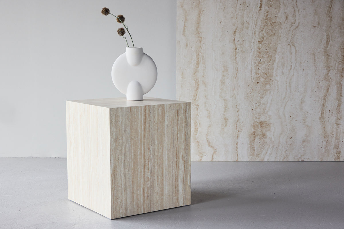 
Designer Side Table "York high" - 40 x 40 cm - Travertine Look