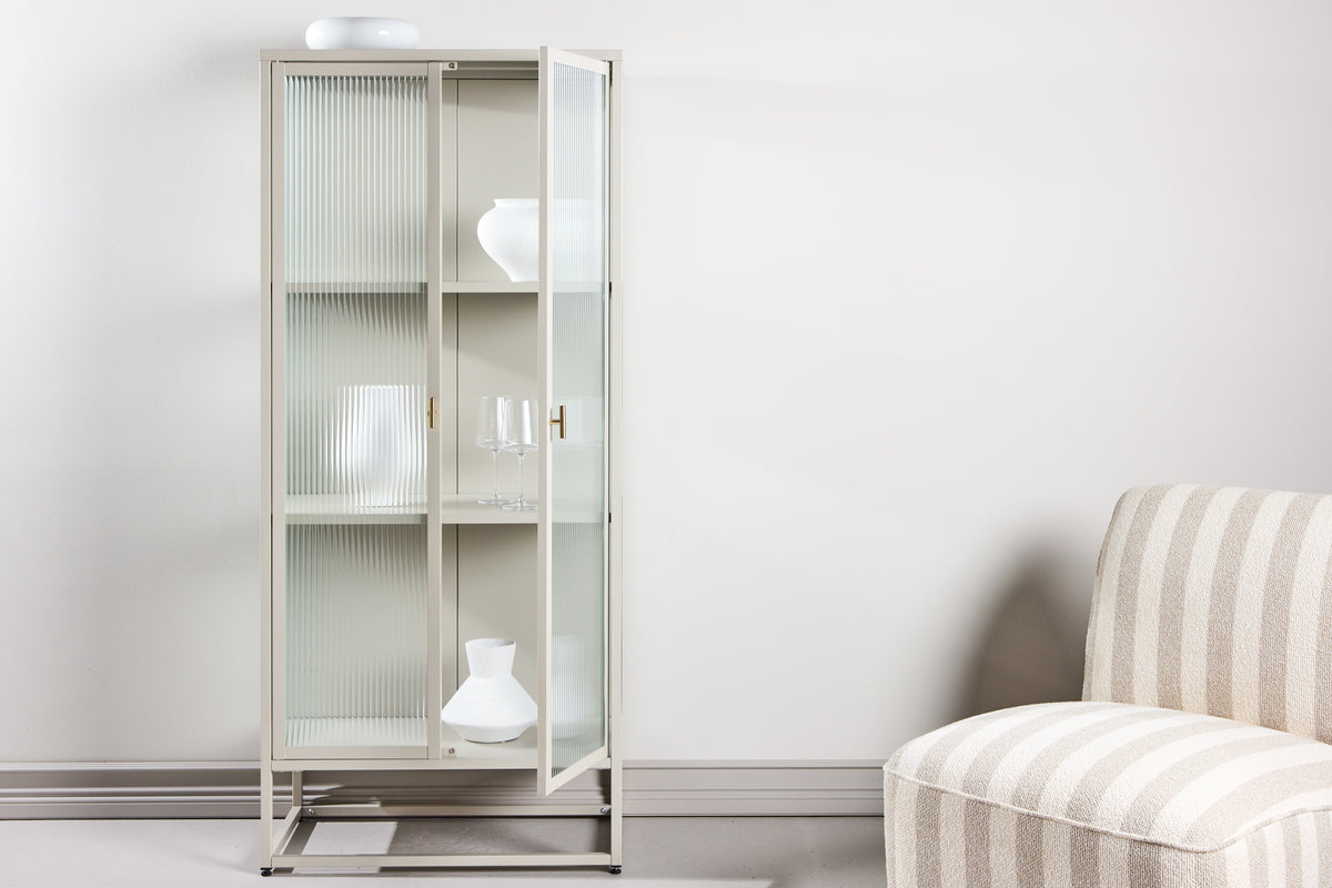 
"Garis" metal display cabinet - Beige