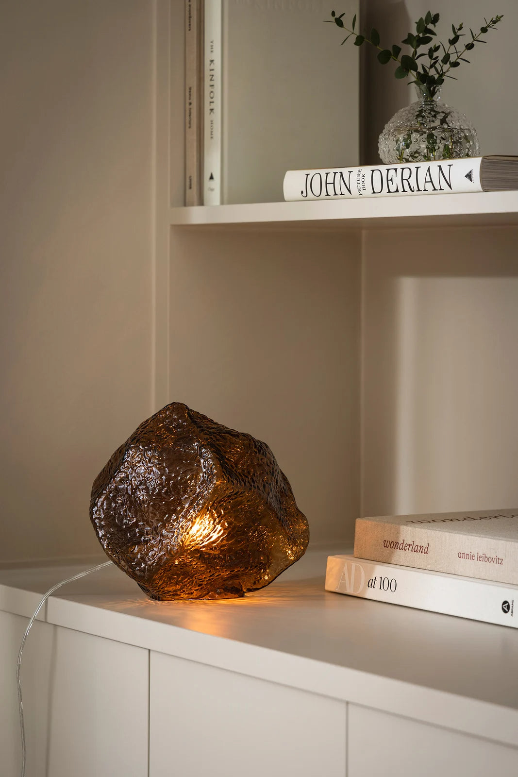 
"Valerie 25" Designer Table Lamp - Brown