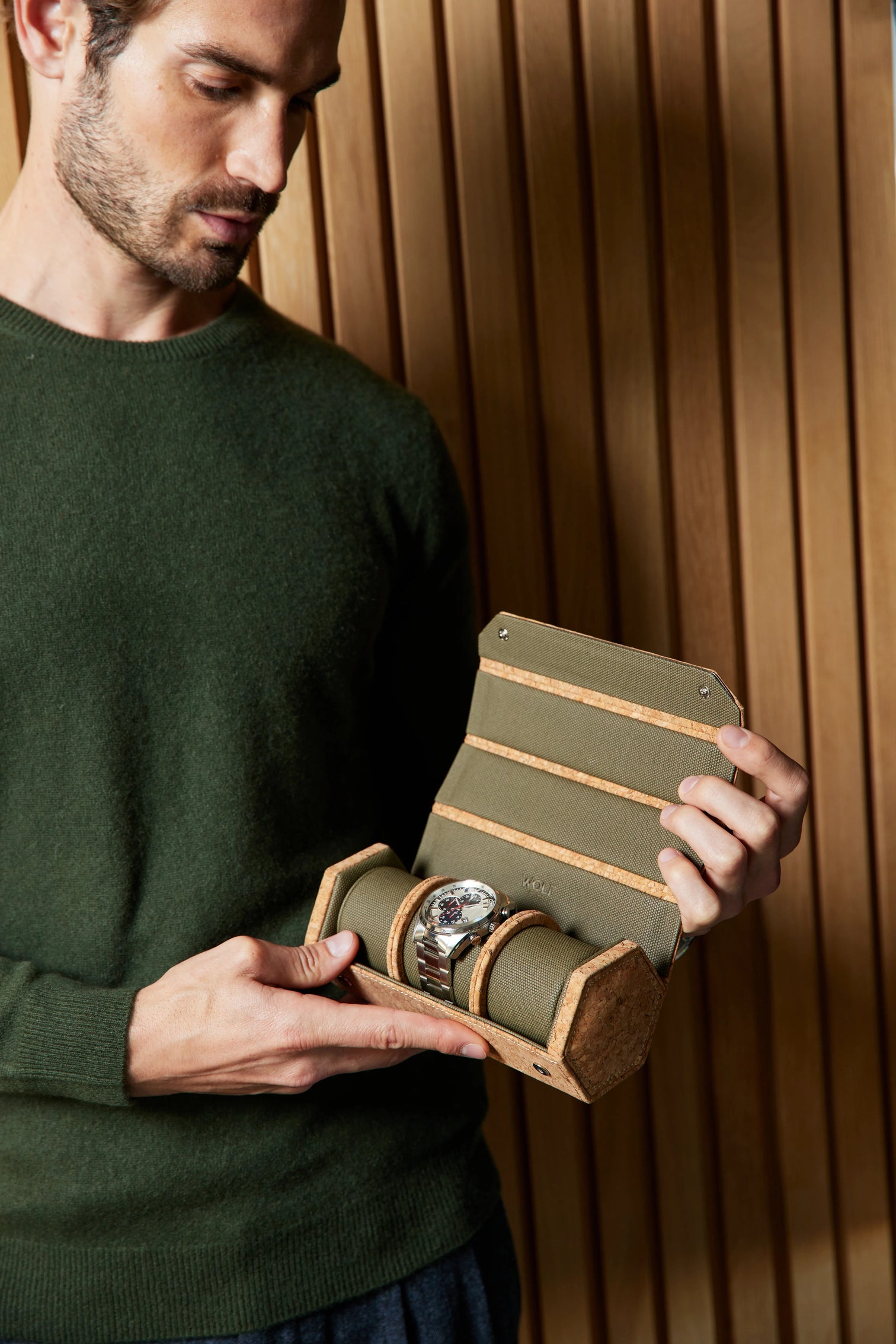 
"Cortica Hexagon" Watch Roll with Storage Capsule