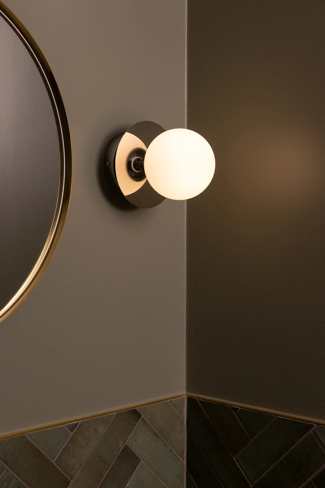 
Design Wand- und Deckenlampe „Art Deco“ - Weiss/Silber