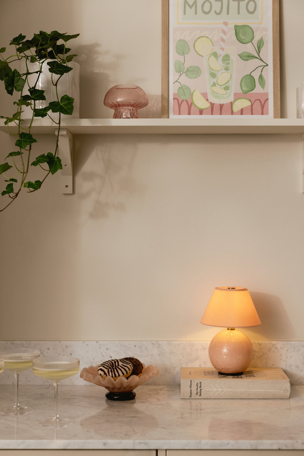 
Tragbare LED Design Tischlampe „Iris 16“ - Blush