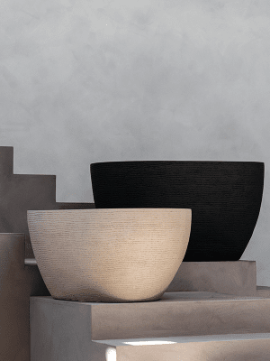 
Pot de fleurs "Ruvido Organic" de haute qualité pour l'intérieur et l'extérieur, différentes tailles - Ø 80 x hauteur 40 cm / Noir-brun