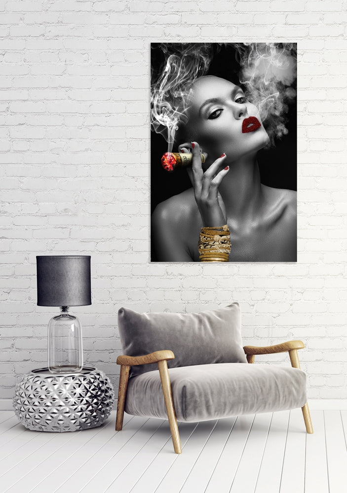 
Glasbild „Rauchende Schönheit“ 80 x 120 cm