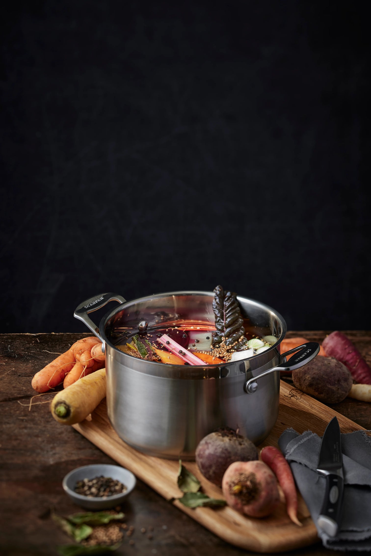 
Premium Saucepan "Impact" incl. Lid - Ø 18 cm, 2.5 Liters