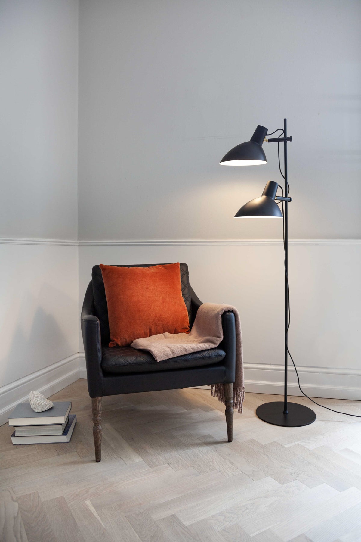 
Design Stehlampe "Metropole"