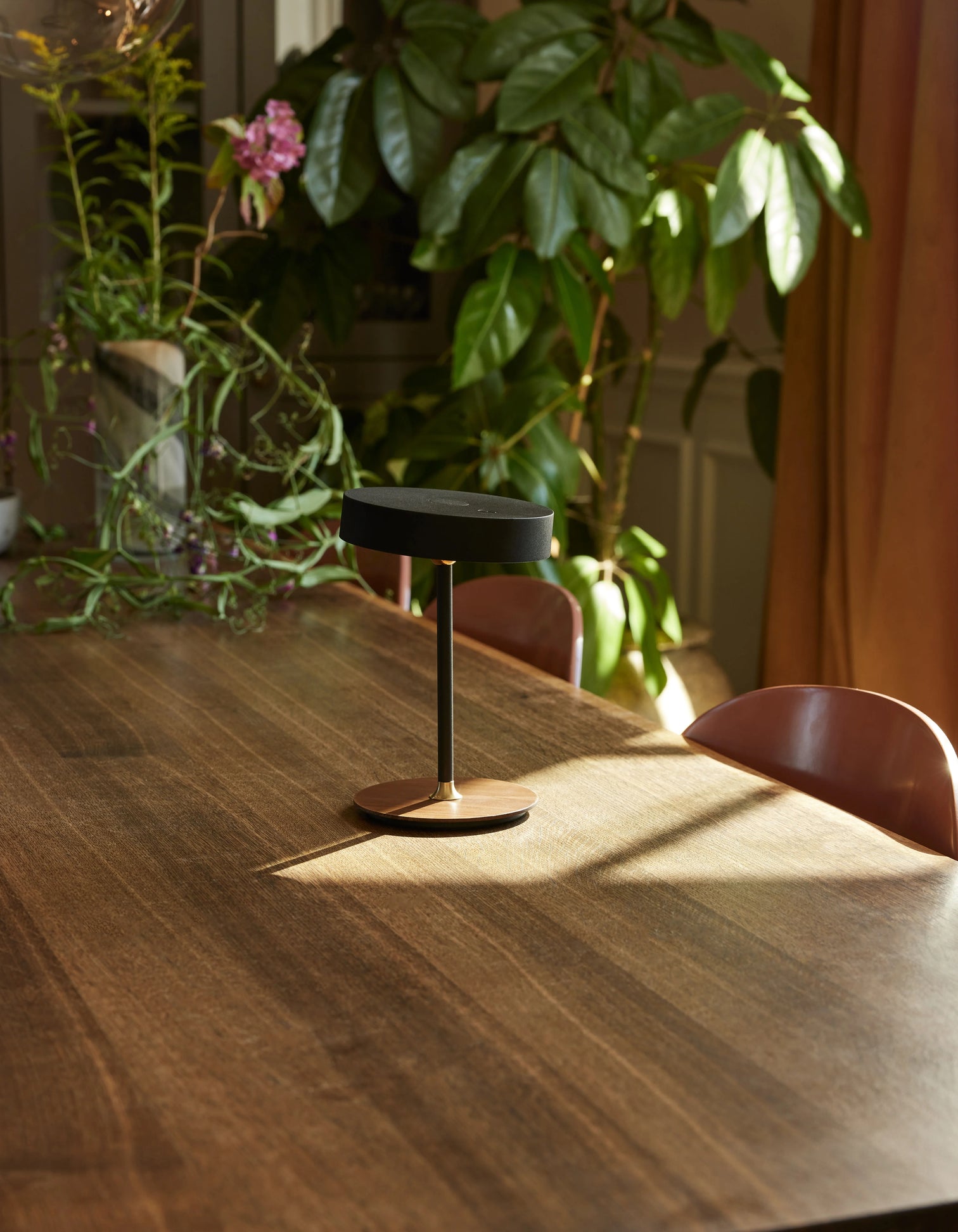 
"On The Move" Designer Table Lamp - Black