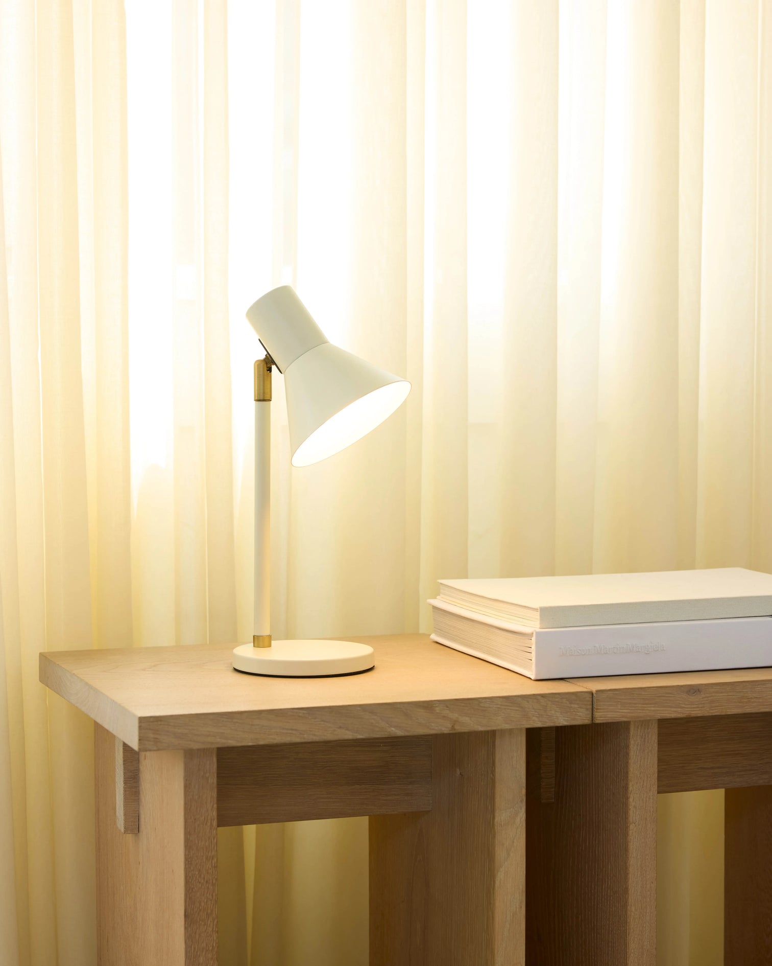
Lampe de table design « Style » - Crème