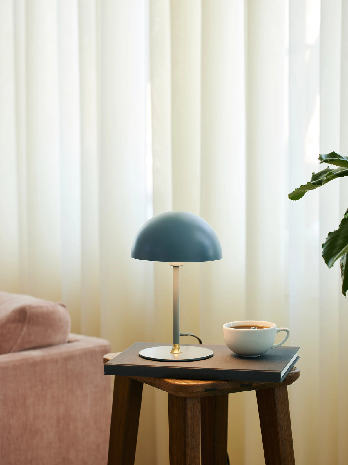 
Lampada da tavolo di design "Boogie" - Benzina