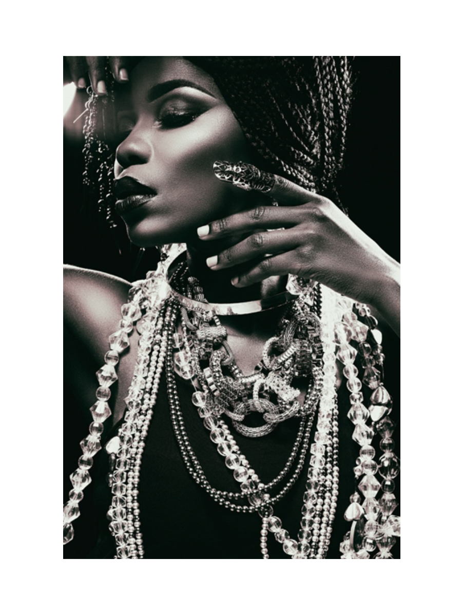 
Glasbild „Lady with Jewellery“ 80 x 120 cm