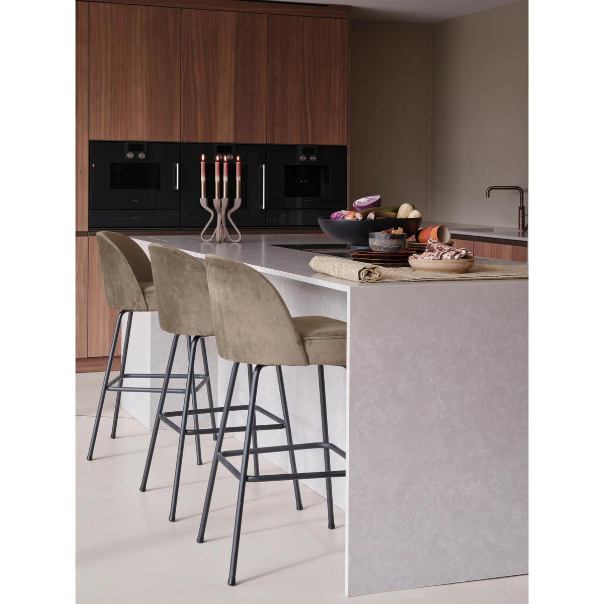 
Design Barstuhl „Vogue“ - Samt Khaki/Beige / 80 cm