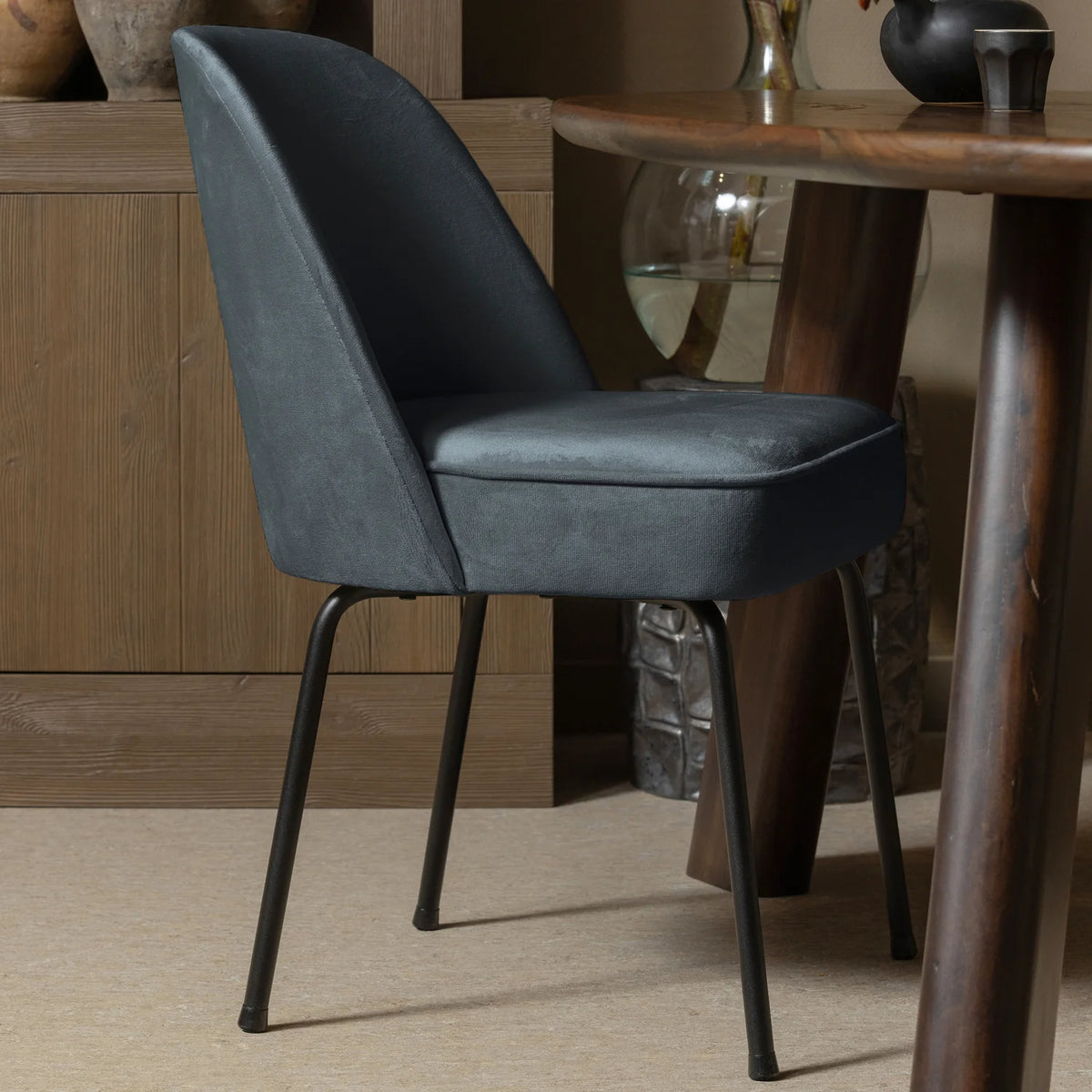 
Sedia da pranzo di design «Vogue», disponibile in molti colori - Velluto blu scuro