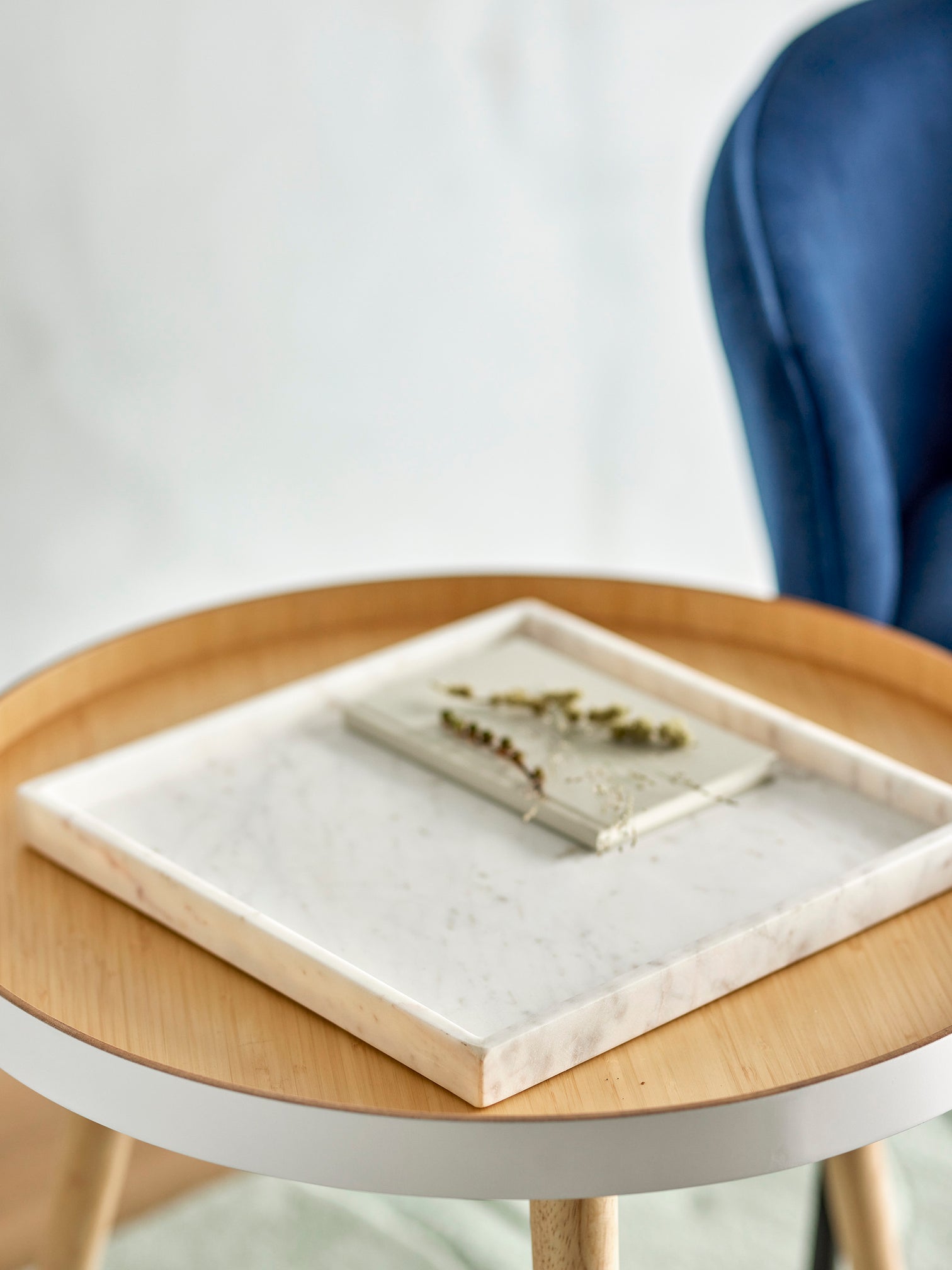 
Grand plateau de designer élégant „Majsa“ en marbre - Blanc