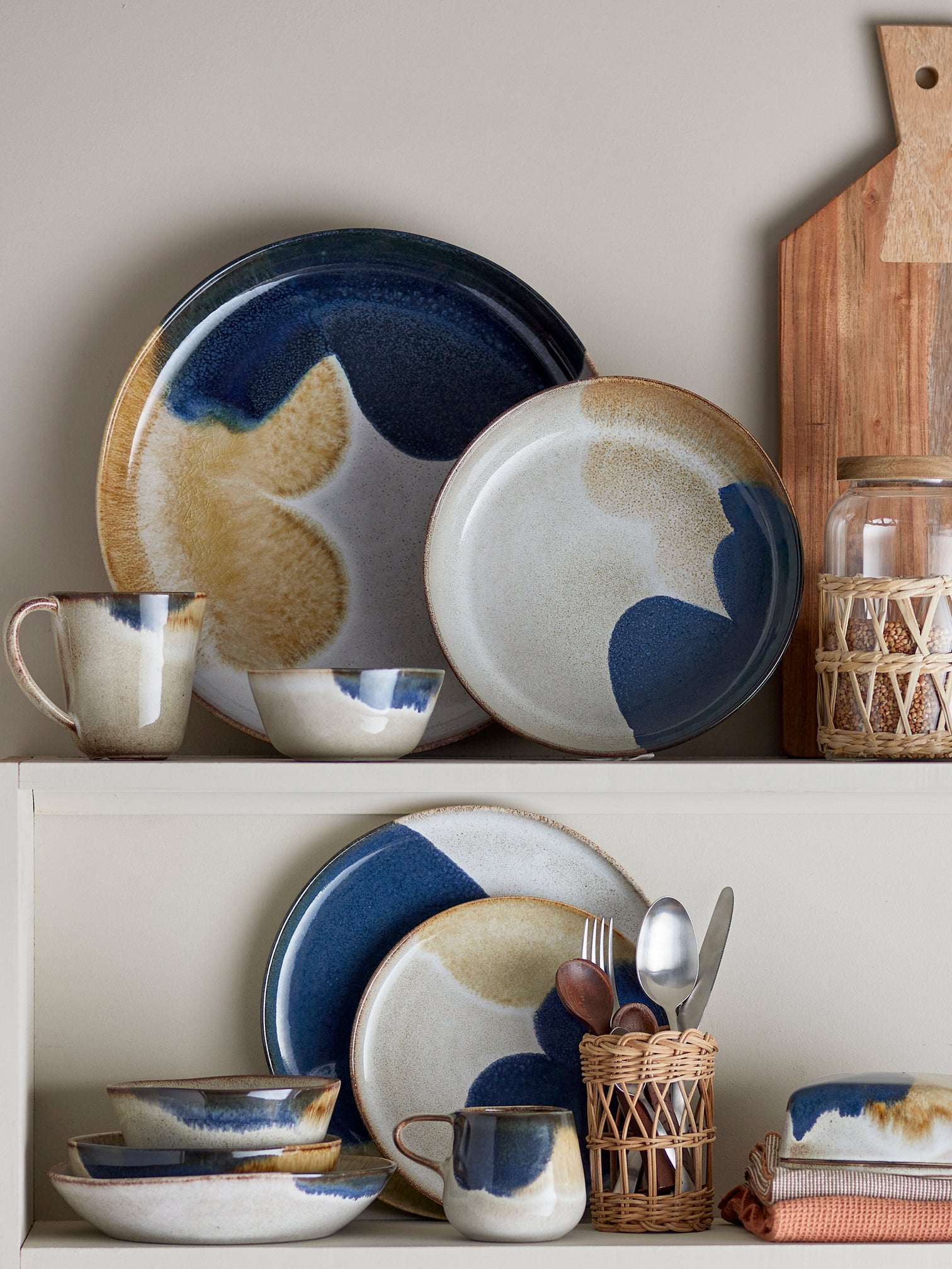 
Handcrafted "Jules" Breakfast Set, 12-piece - Multicolor Blue