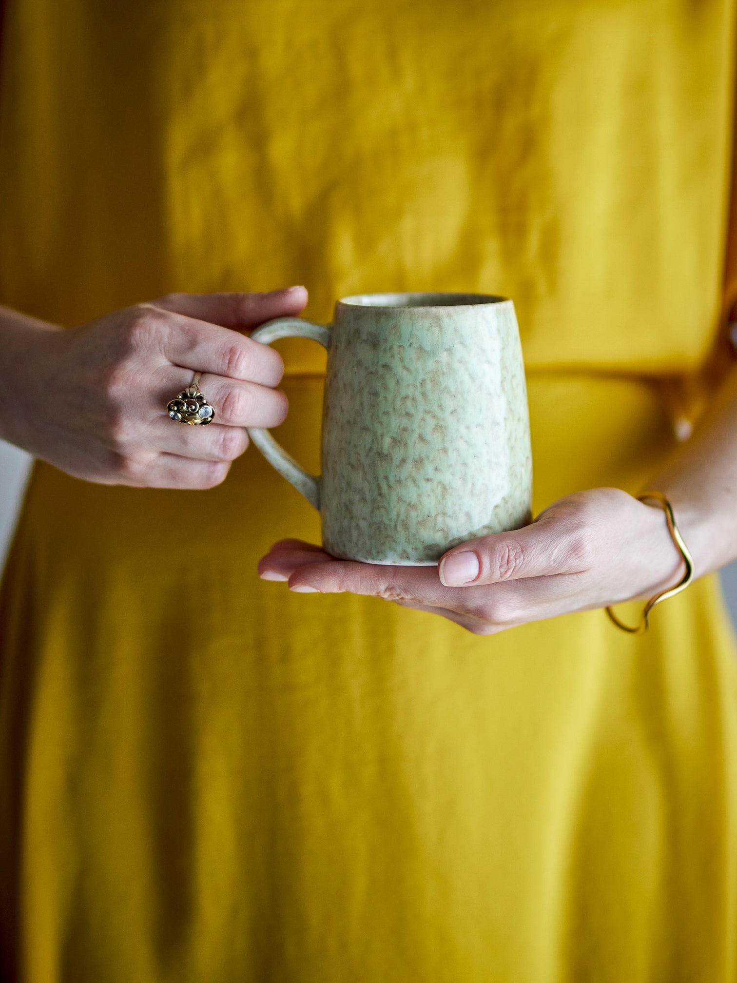 
Ensemble de 4 tasses Winnie faites à la main - Tons de vert et de beige