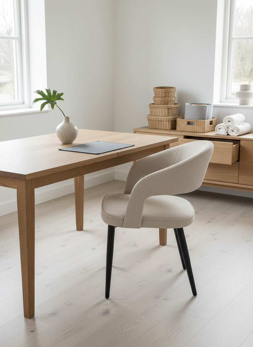 
Design Stuhl „Tusk“ mit Armlehnen - Beige