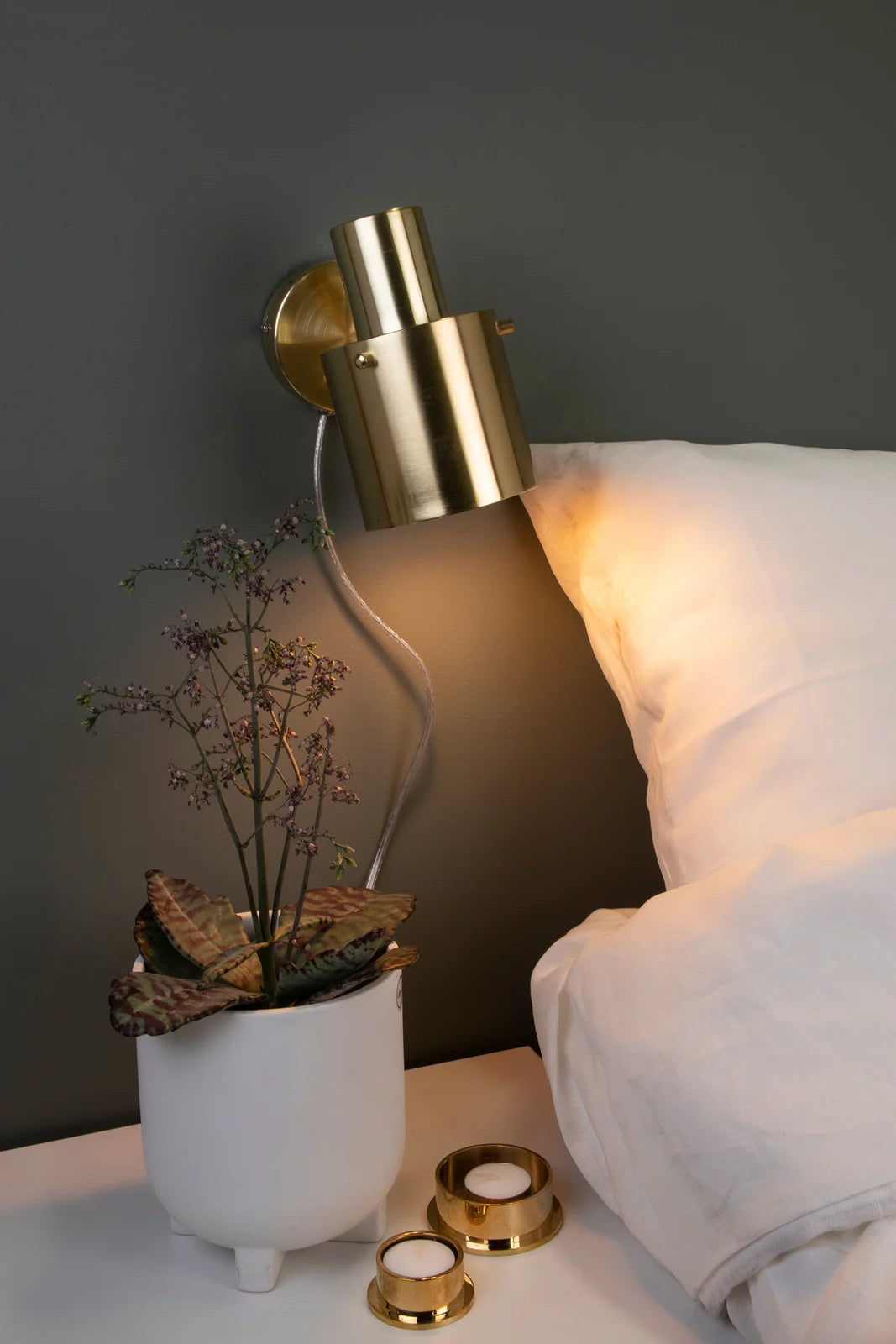 
Flexible Wall Lamp "Clark" - Brass