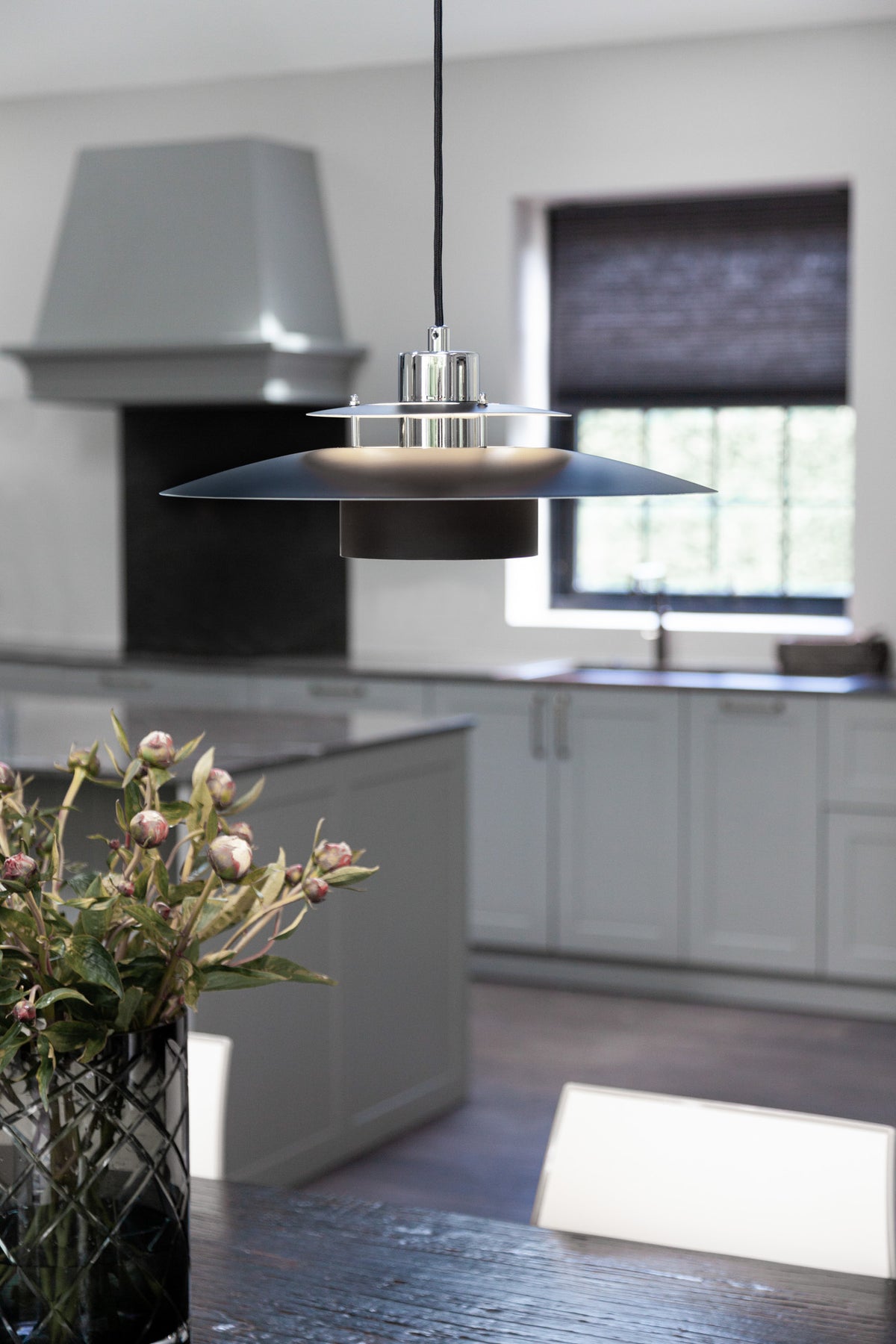 
Bold Design Pendant Lamp "Rivoli" - Black / Chrome