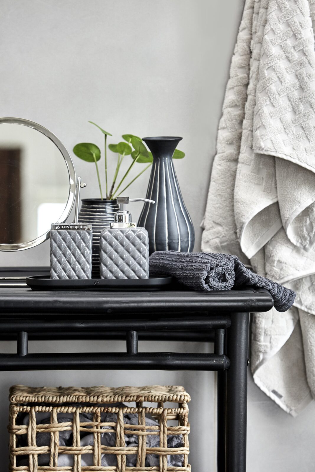 
Soap dispenser "Portia" - Grey