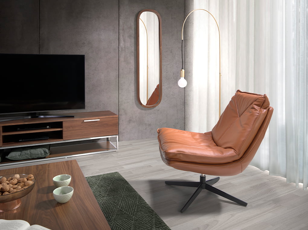 
Poltrona girevole di design in vera pelle “Moltto”
