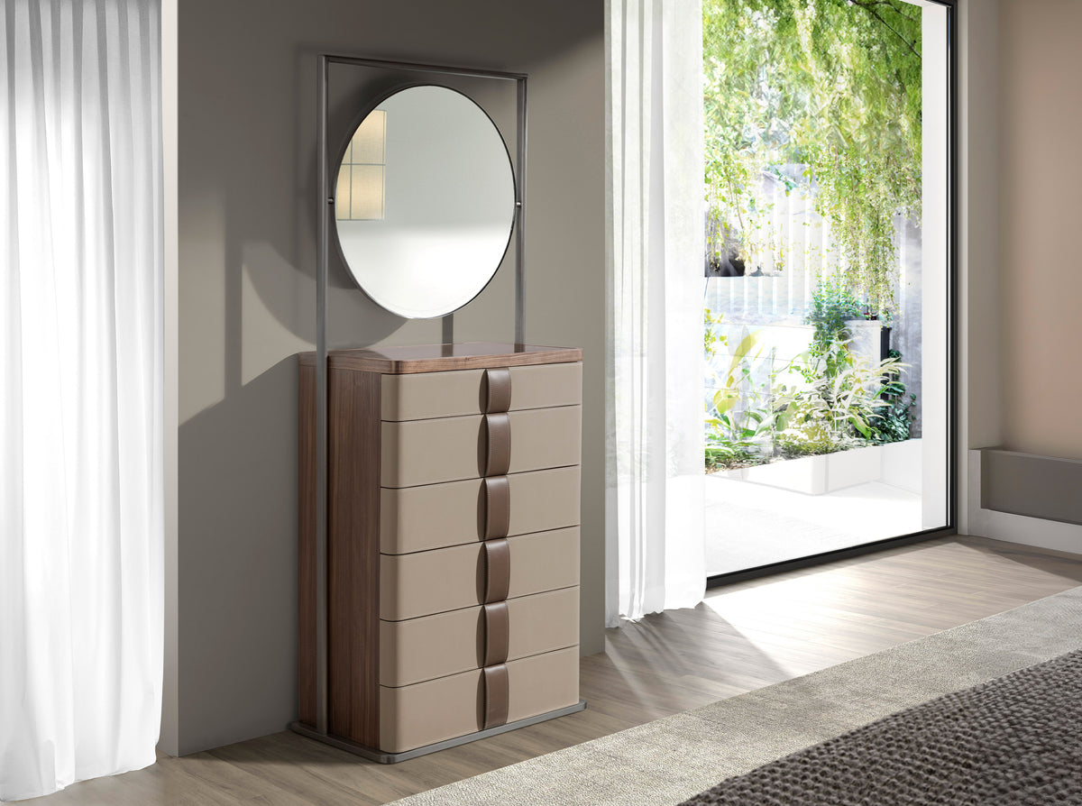 
"Cinderella" chiffonier with integrated mirror
